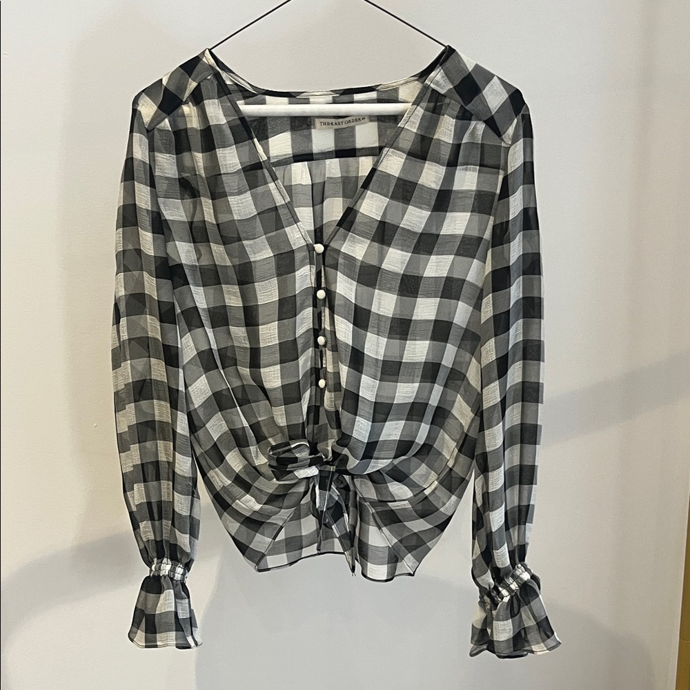 Elegant Checkered Blouse with Tie Detail